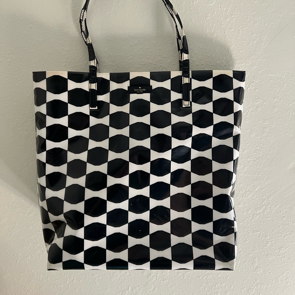 kate spade new york Bon Shopper Daycation Tote Bag